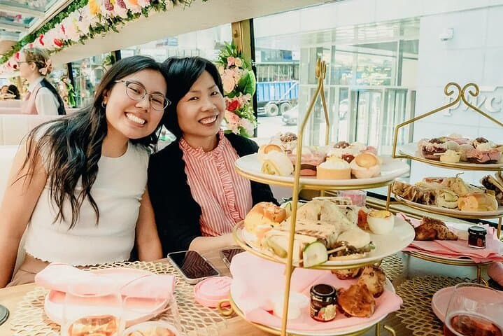Tea Around Town: Atlanta Pink Bus Tea Tour & City Sightseeing photo 5