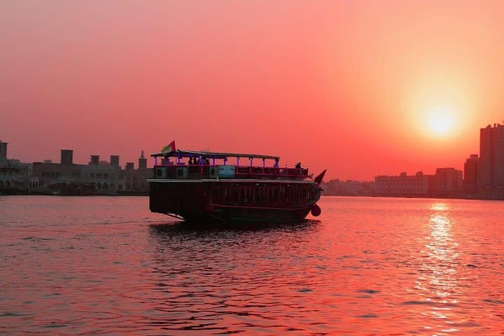Deira Creek Dhow Dinner Cruise: 90-Minute Buffet & Tanoura Show in Dubai