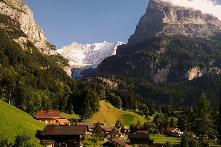 Day Trip from Zurich to Grindelwald and Lauterbrunnen: Waterfalls & Alpine Views photo 3
