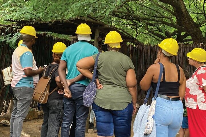 Mapatiza Gemstone Mine Tour: Behind-the-Scenes of Gem Cutting in Johannesburg photo 2