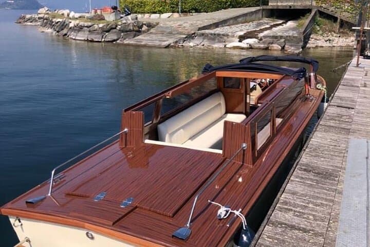 Como Wooden-Boat Cruise: 1-Hour Villa and Lakeside Sightseeing photo 2