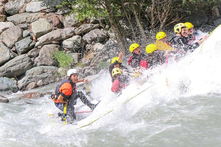 Rafting Selection on the Dora Baltea: Pick-the-Perfect-Rapids in Valle d'Aosta photo 2