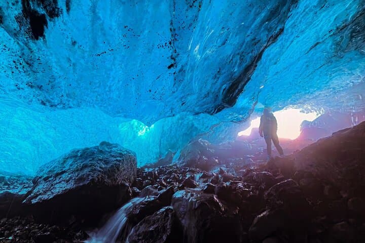 Sólheimajökull Glacier Hike and Blue Ice Cave Exploration photo 5