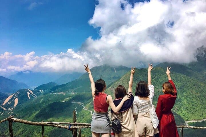 Sapa Highland Journey: 2-Day Ta Van Trek & Homestay Experience