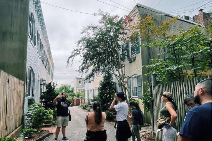Discover Historic Georgetown: Architecture and Stories on a Guided Walking Tour photo 6