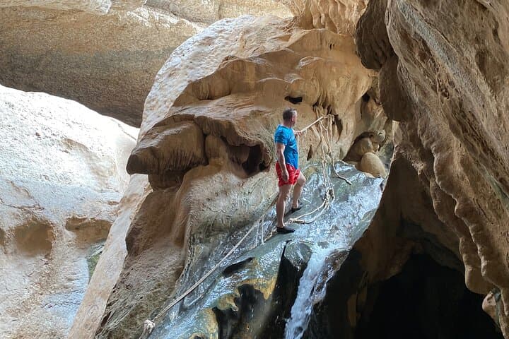 Oman by 4WD: Wadis, Deserts, and Turtles on an 8-Day Guided Adventure photo 2