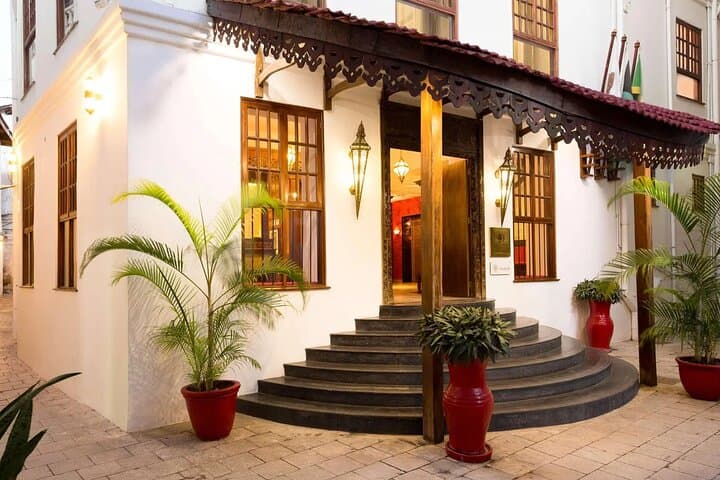 6-Day Zanzibar Cultural Immersion: Stone Town, Jambiani & Safari Blue photo 2