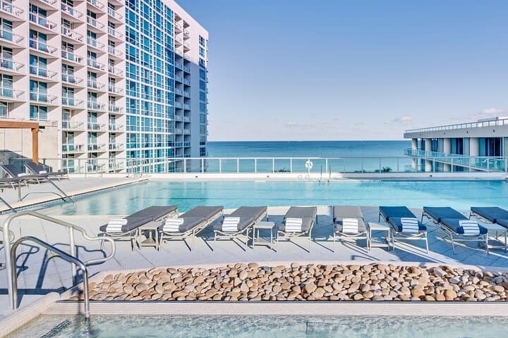 Full-Day Luxury Spa and Two Private Wellness Sessions at Carillon Miami photo 6