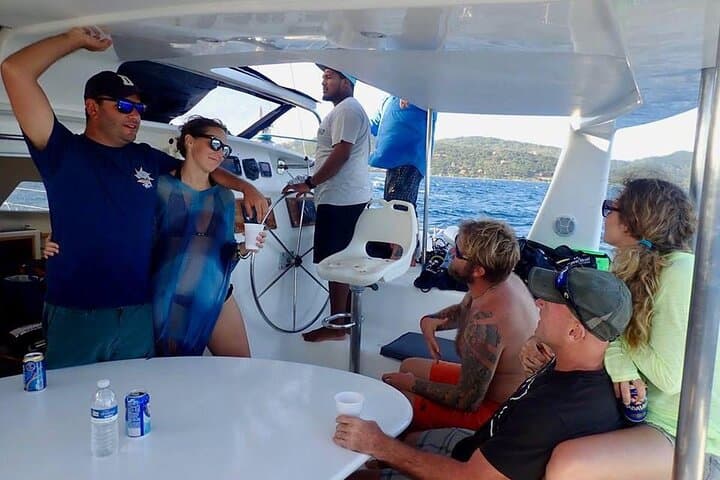 Roatán Catamaran Cruise: Snorkel, Ceviche & Open Bar on the South Shore photo 5