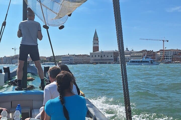 Bragozzo Boat Tour Around Venice: 2-Hour Highlights Cruise photo 6