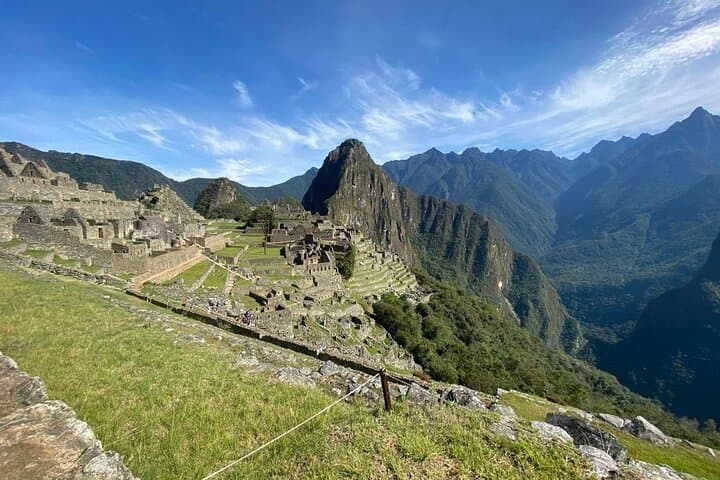 Short Inca Trail & Sun Gate: 2-Day Machu Picchu Trek Guide photo 3
