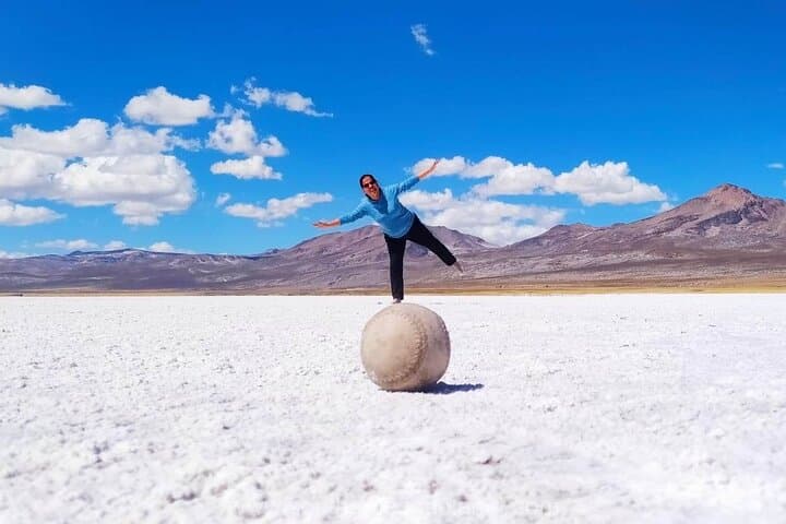 Salinas Lagoon Excursion: Llamas, Flamingos & Arequipa Hot Springs