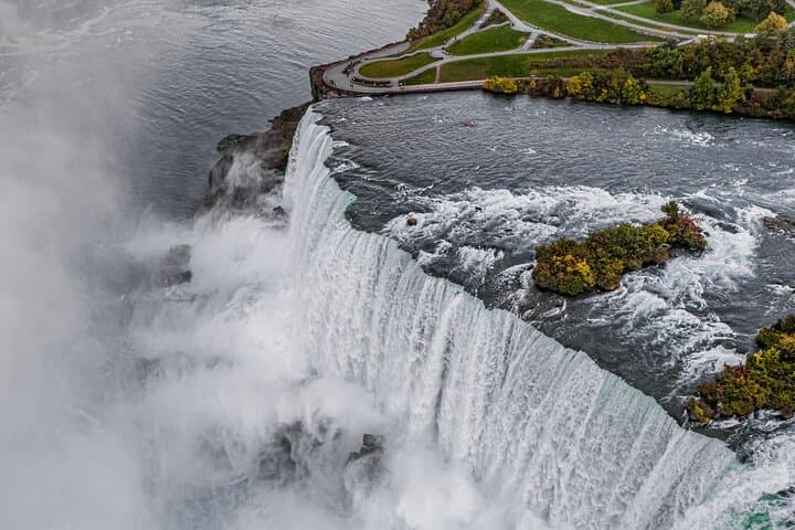 Niagara Falls Express Tour: Maid of the Mist, Observation Tower & Scenic Trolley photo 2
