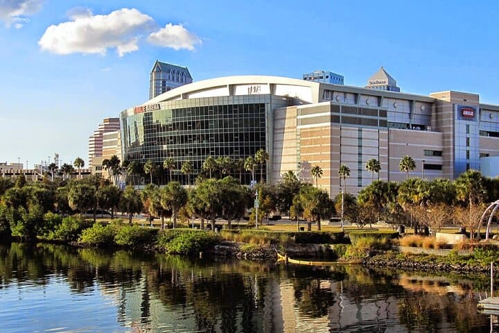 Tampa Bay Lightning at Amalie Arena — Live NHL Game Guide & Tickets photo 2