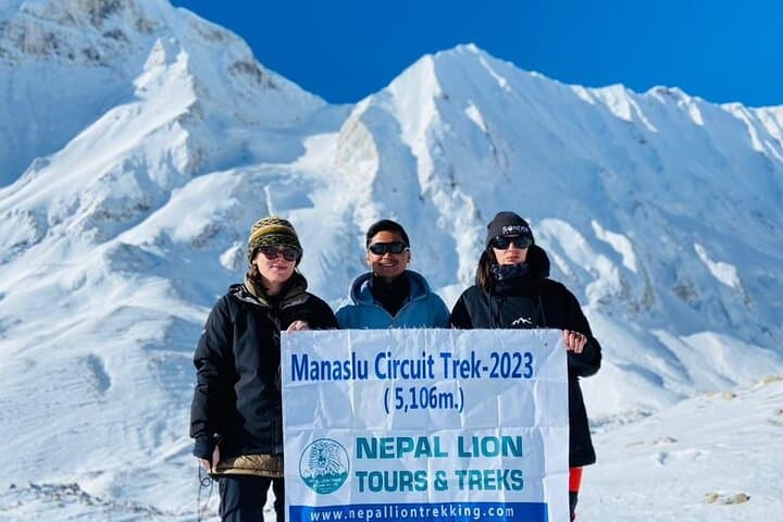 Manaslu Circuit: 12-Day Trek Over Larkya La Pass photo 5