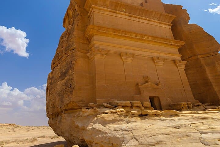 Full-Day Al Ula Private Tour from Madinah: Hegra (Madain Saleh) & Elephant Rock photo 6