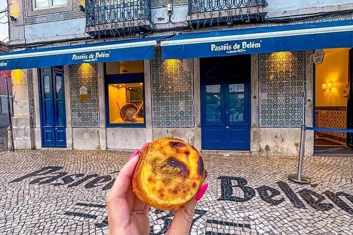 Lisbon Customizable Private Tour with Transportation - 4–5 Hour City Highlights photo 5