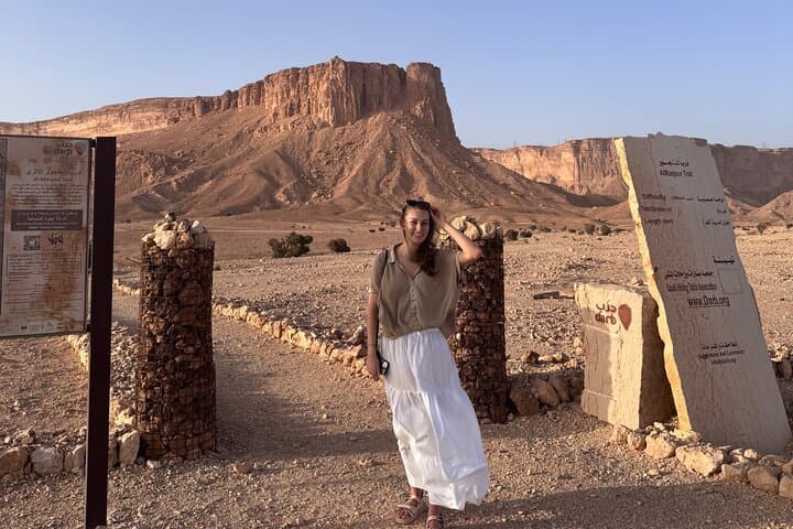 Edge of the World Hike & Desert Camp: Manjour Trail, Horse and Camel Farm Experience
