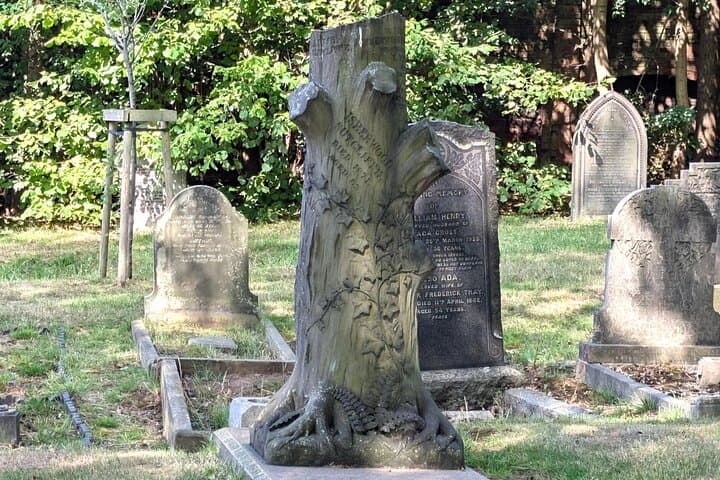 Birmingham Underground Heritage: Self-Guided Jewellery Quarter Cemetery Walk photo 3