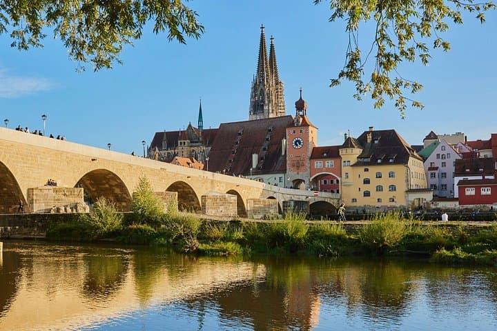 Private Transfer from Prague to Regensburg — Door-to-Door Comfort & Optional Guided Stops photo 1