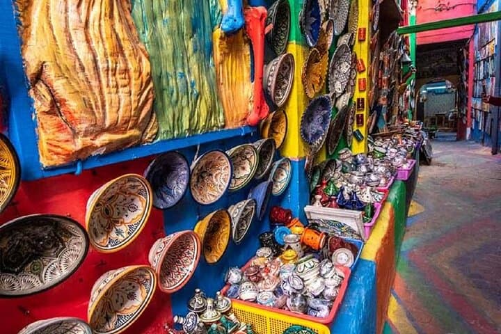 Chefchaouen and Fes: 2-Day Guided Adventure from Tangier