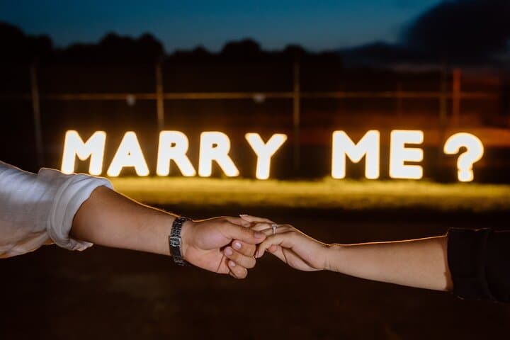 Private NYC Helicopter Proposal Tour with Champagne & Photographer photo 4