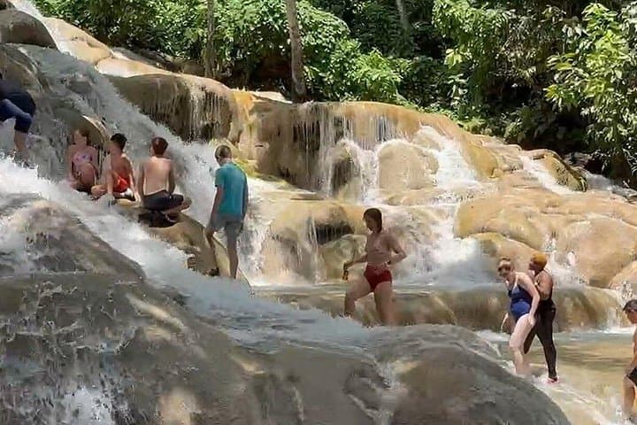 All-In-One Saint Ann Full-Day Tour: Dunn's River, Brown’s Town Market & Marcus Garvey Heritage photo 5