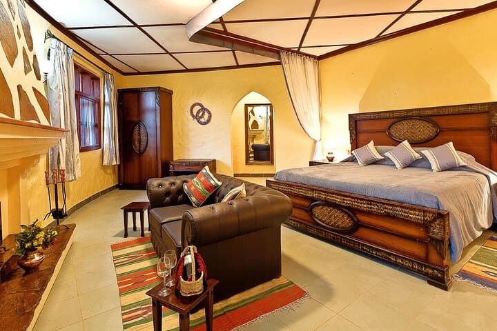 4-Day Masai Mara & Lake Naivasha 4x4 Safari: Game Drives, Boat Trips & Local Culture photo 2