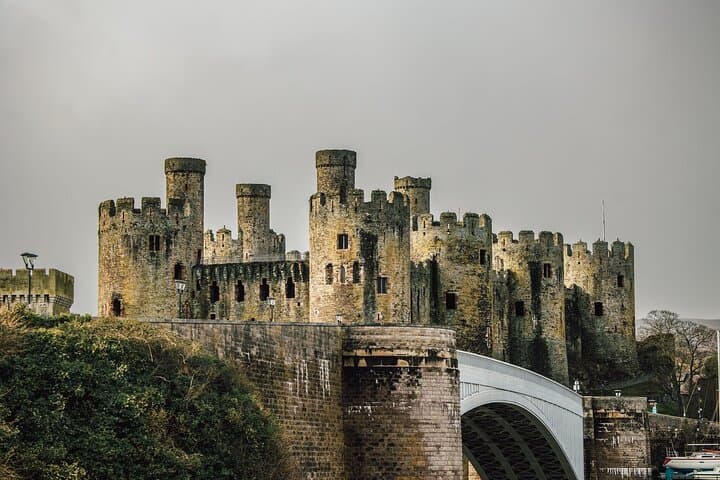 Liverpool Shore Excursion: Conwy Castle & Snowdonia Day Trip