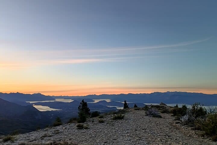 Sunset Hike Through Lengas Forest — Bariloche Guided Evening Trek photo 4