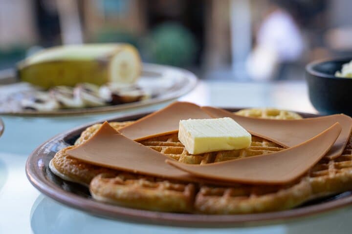Taste Oslo: Norwegian Food Tour & Hidden Gems City Walk photo 3