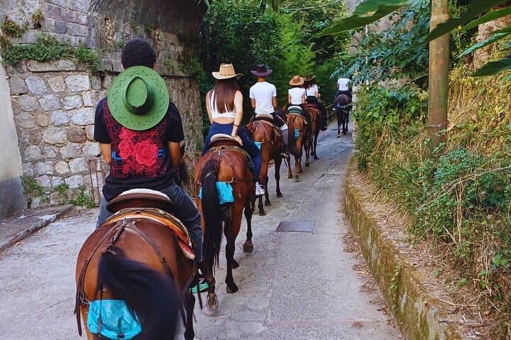 Sorrento Peninsula 3-Hour Guided Horseback Ride from Sant'Agata photo 4