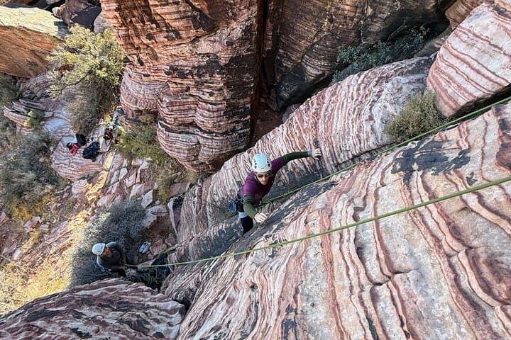 Half-Day Rock Climbing in Red Rock Canyon: Beginner Calico Basin Climbs Near Las Vegas photo 3