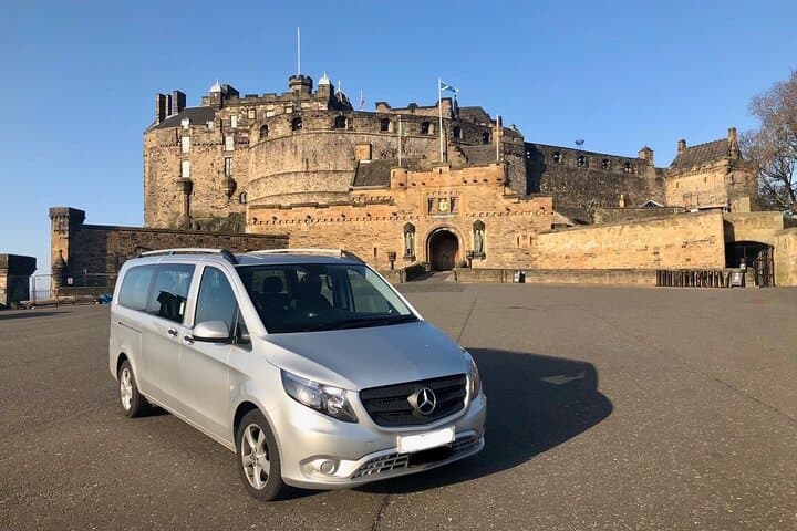 Edinburgh Castle, Royal Mile & Holyroodhouse Day Tour — Historic City Walking Experience photo 2