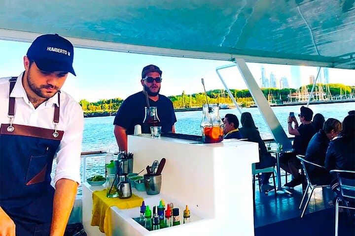 Sunset Sail on the Río de la Plata: Open-Bar Cruise from Puerto Madero photo 3