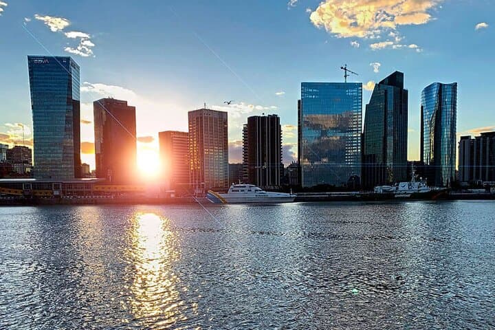Sunset Sail on the Río de la Plata: Open-Bar Cruise from Puerto Madero photo 5