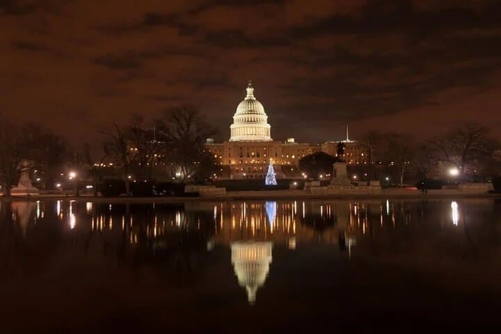 National Mall Scavenger Hunt: Monuments, Photo Challenges & App-Led City Adventure photo 2