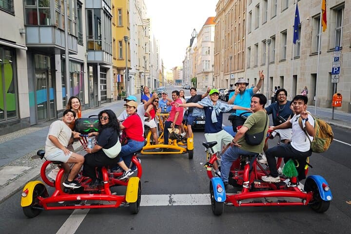 Berlin Party Bike Tour: Private 60‑Minute Beer & Sightseeing Ride photo 4