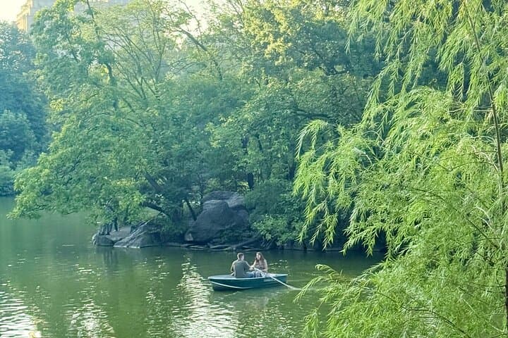 Full NYC Insider Walking Tour — Manhattan Architecture, Hidden Spots & Ferry Finale photo 5