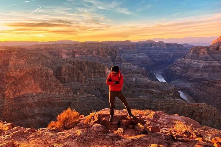 Ultimate VIP Day Tour to Grand Canyon West Rim and Hoover Dam with Skywalk Option
