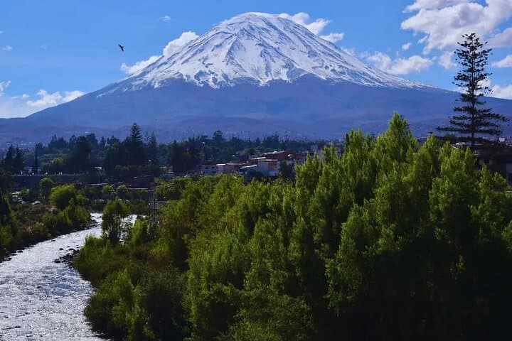 2-Day Misti Volcano Trek from Arequipa — Summit El Misti (5,825 m)