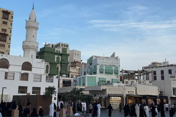 Historic Jeddah Old Town Tour: Evening Walk Through Al-Balad's Coral Streets photo 3