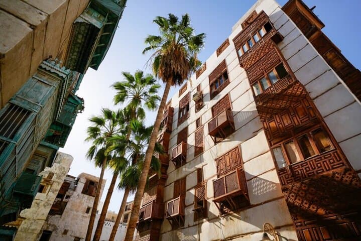Historic Jeddah Old Town Tour: Evening Walk Through Al-Balad's Coral Streets photo 4