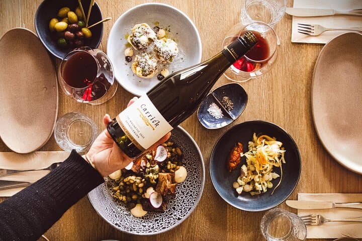 Central Otago Small-Group Wine Tour from Queenstown — Scenic Tastings & Expert Guide