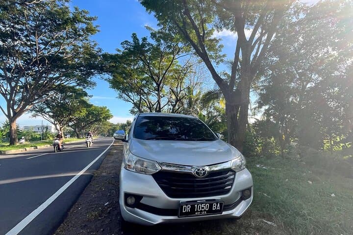 Private Lombok Car Hire With Driver — Customize Beaches, Waterfalls & Culture photo 4