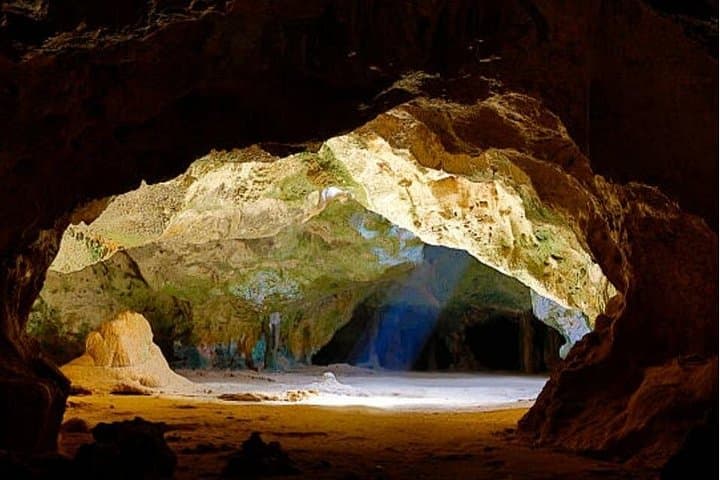 Aruba Private Jeep Tour to Natural Pool, Caves & Coastal Lookouts photo 4