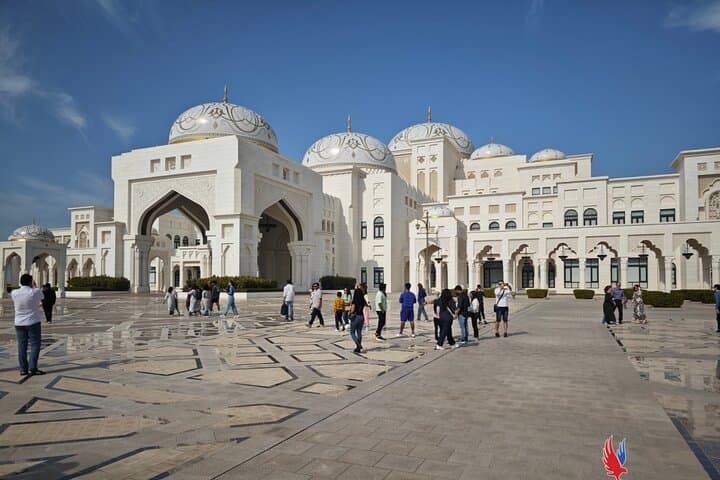Full-Day Abu Dhabi City Tour — Sheikh Zayed Grand Mosque, BAPS Temple & Corniche Photo Stops photo 4