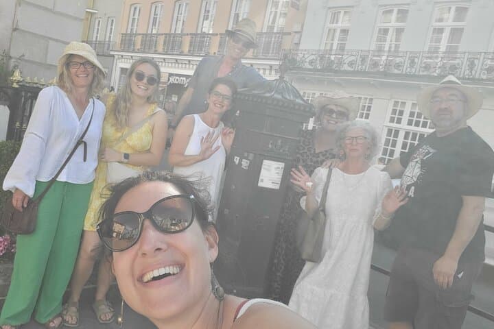 Tales & Ales: Windsor & Eton Historical Pub Walking Tour photo 3
