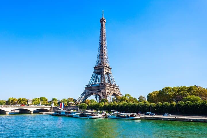 Paris Essentials City Card: Skip-the-Line Pass to Eiffel, Louvre & Versailles