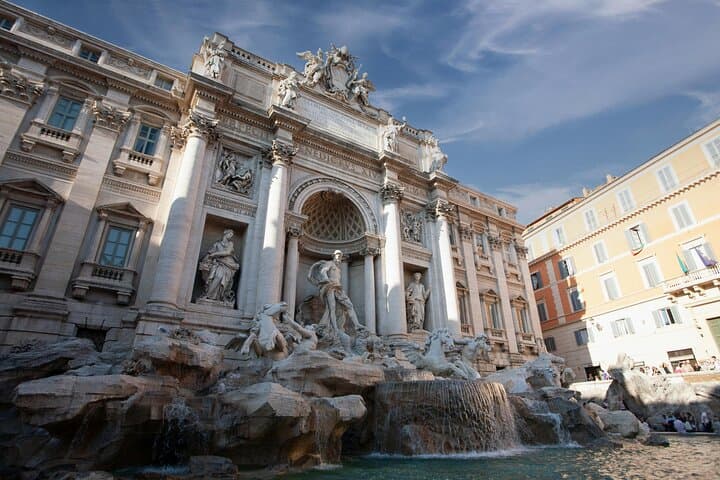 Rome Walking Tour — St. Peter’s, Castel Sant’Angelo & Pantheon in 3 Hours